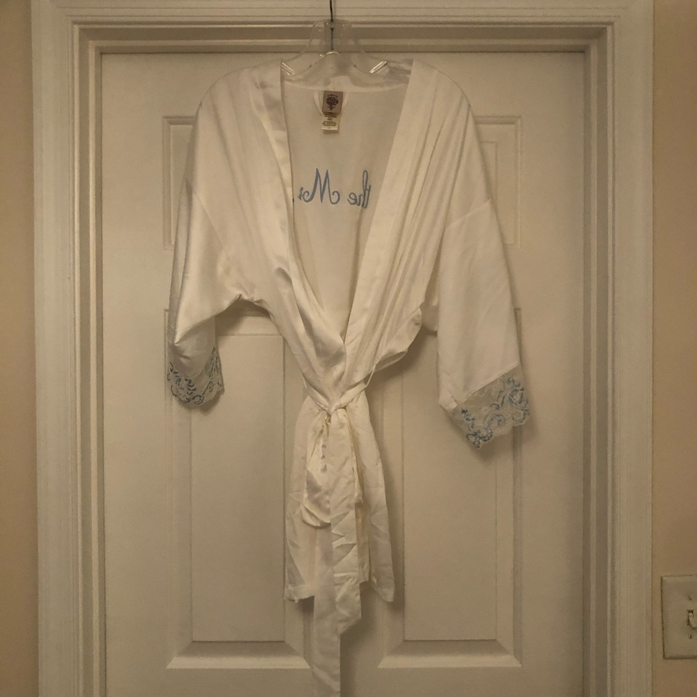 Bridal Robe - Picture 2 of 2